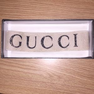 Gucci hand band